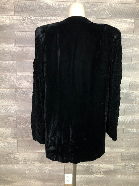 40s black silk velvet coffin pleat coat